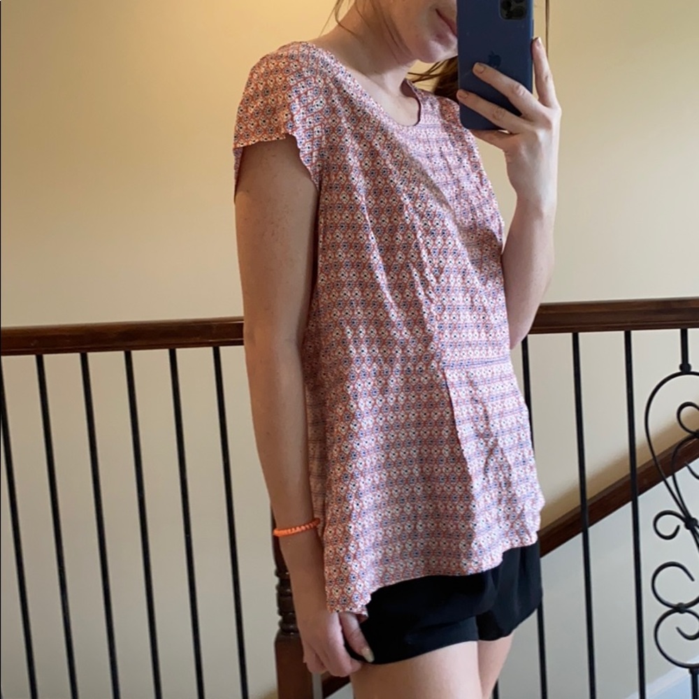 cute pattern top - Picture 2 of 5